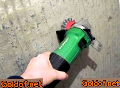 Очистка потолка от краски