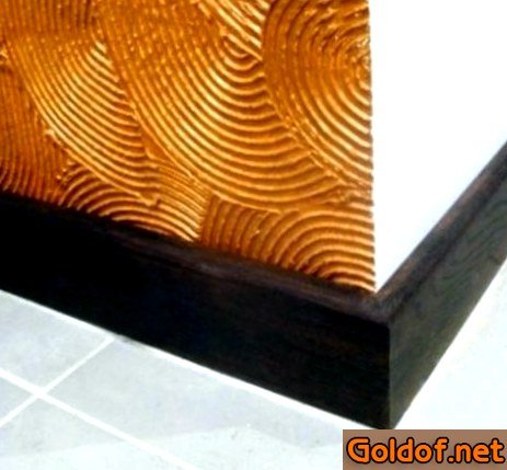 Контрастный плинтус