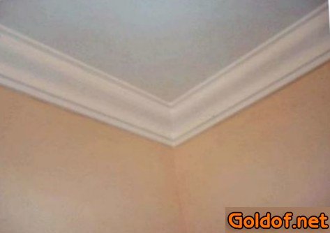 Потолочный плинтус из пенопласта