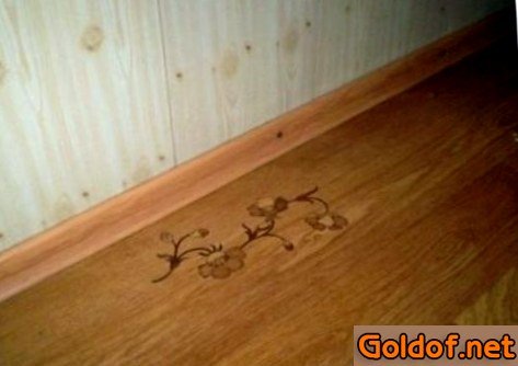 Плинтус под цвет пола