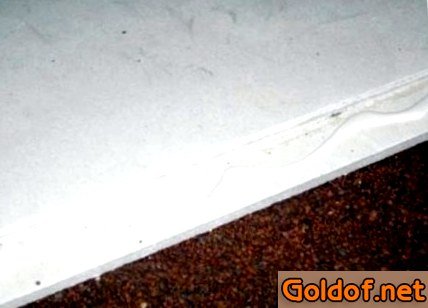 нанесение клея