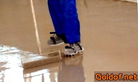 Заливка самовыравнивающей смеси