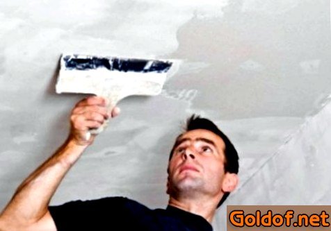 Шпатлевание потолка в туалете