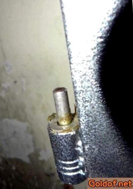 Смазанная маслом петля стальной двери