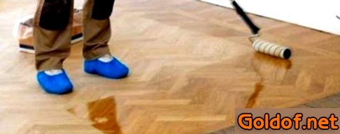 Восстановление цвета паркета - лакировка