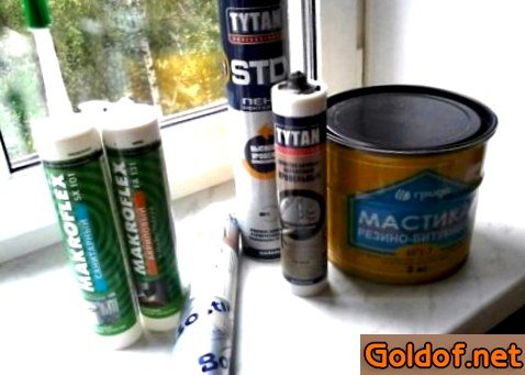 Щели междуду рамой и стеной - материалы для заделки щелей