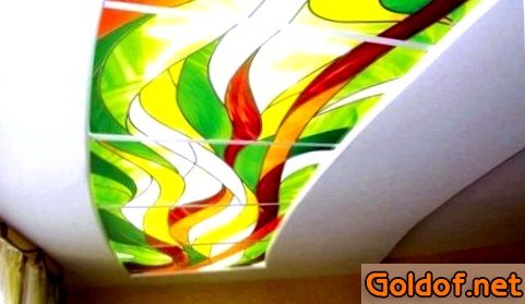 Витражный стеклянный потолок