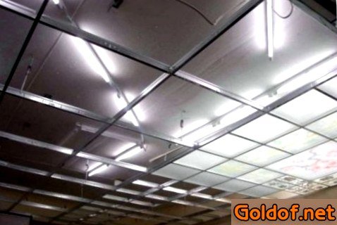 Монтаж стеклянного потолка в подвесную систему Армстронг
