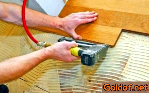 Укладка паркета на клей и гвозди