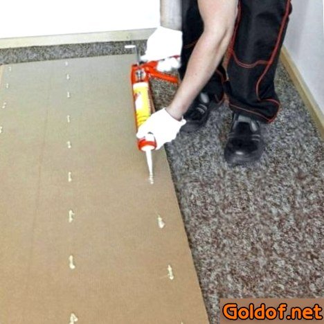 Монтаж стеновых панелей на жидкие гвозди