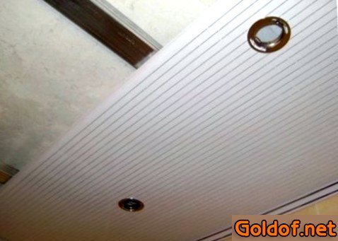 Подвесной потолок в ванной с подсветкой