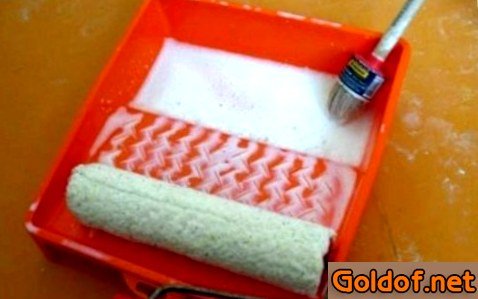 Грунтовка потолка